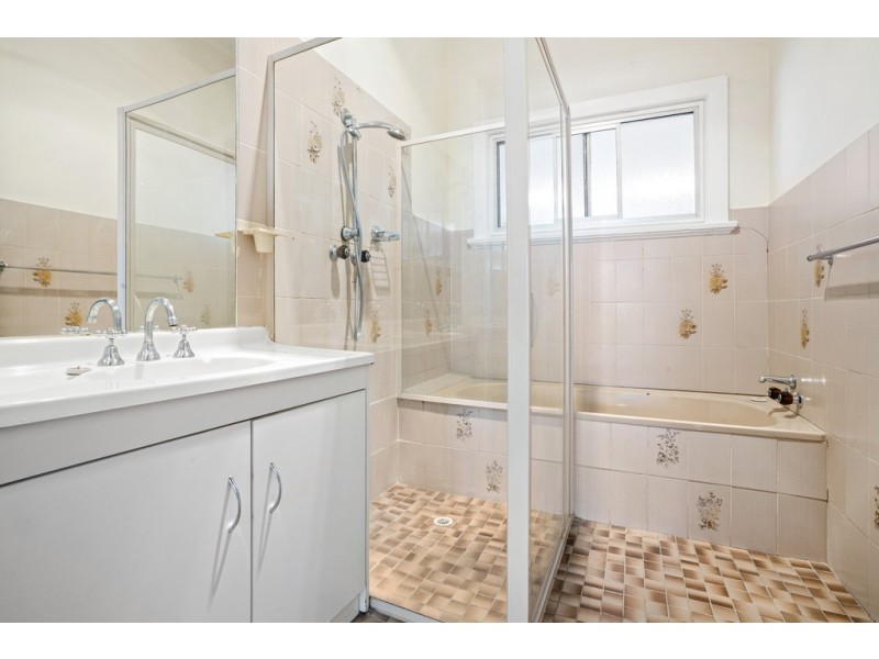 16 Rialto Street, Renmark SA 5341