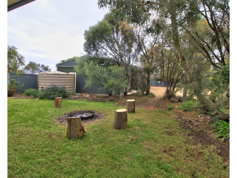 23 Wheatley Road, Loxton SA 5333