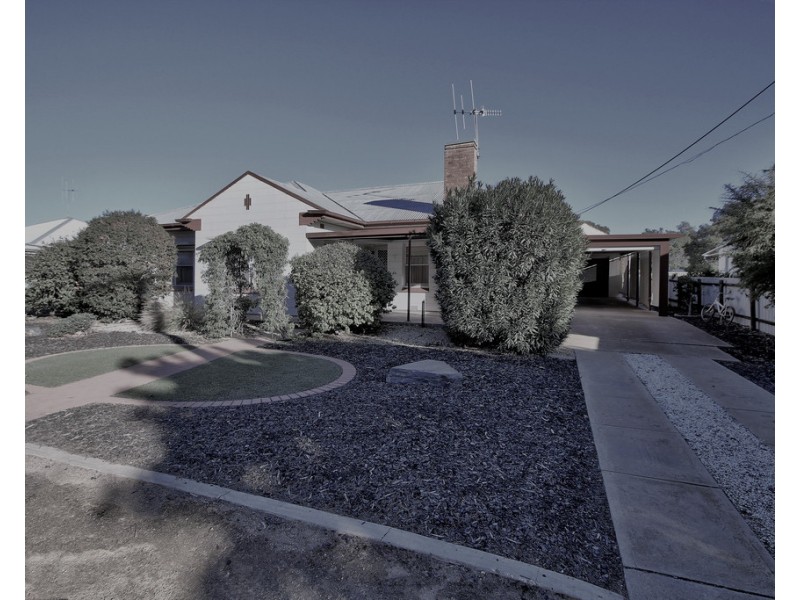 11 Pine Avenue, Loxton SA 5333