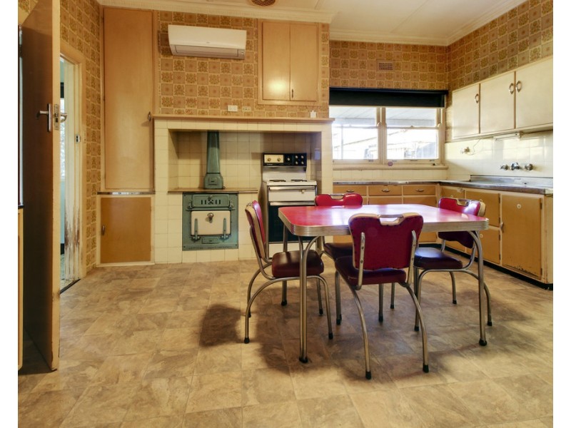 11 Pine Avenue, Loxton SA 5333