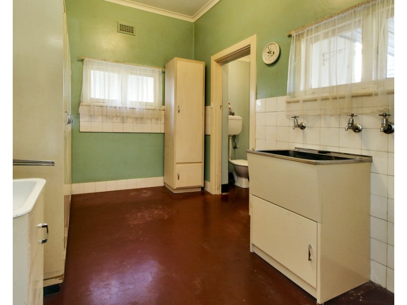 11 Pine Avenue, Loxton SA 5333