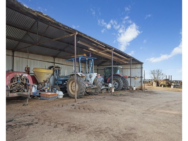 29 DeFontenay Road, Barmera SA 5345