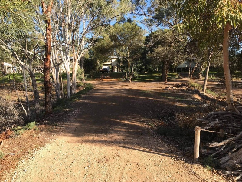 6 Access Road and Lot 75 Tennabie Street, Morgan SA 5320
