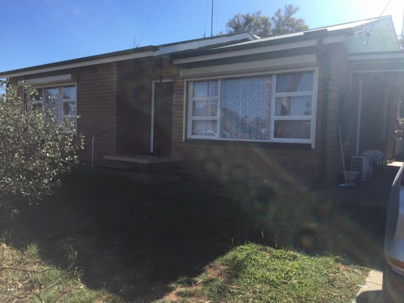 24 FARMER STREET, Barmera SA 5345