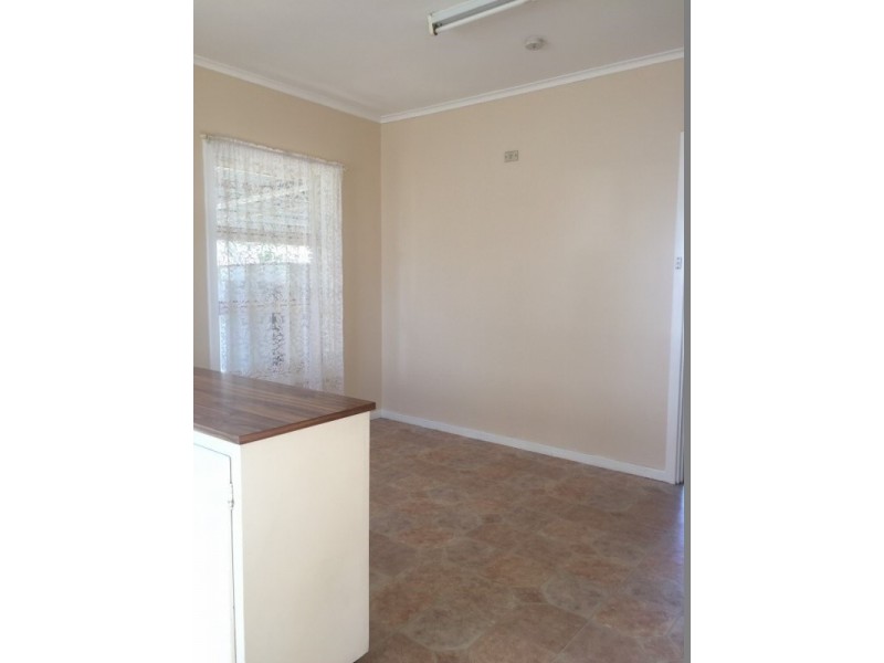 24 FARMER STREET, Barmera SA 5345