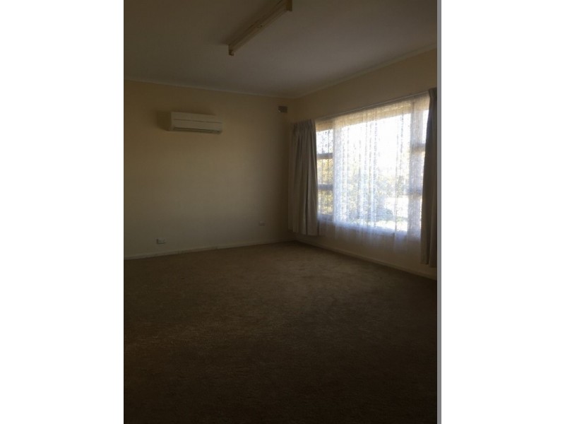 24 FARMER STREET, Barmera SA 5345