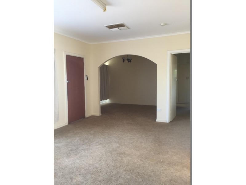 24 FARMER STREET, Barmera SA 5345