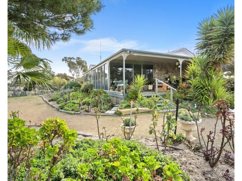 9290 Goyder Highway, Stuart SA 5320