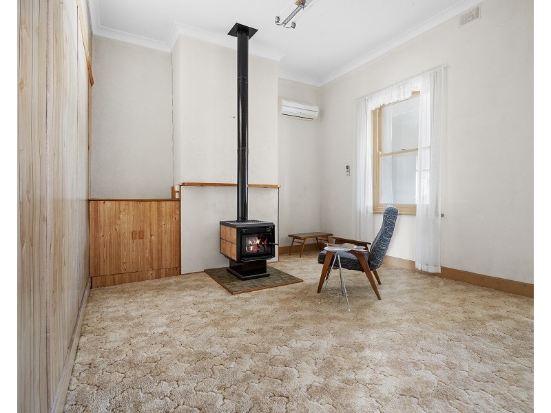 6 Third Street, Morgan SA 5320