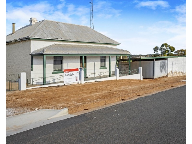 6 Third Street, Morgan SA 5320