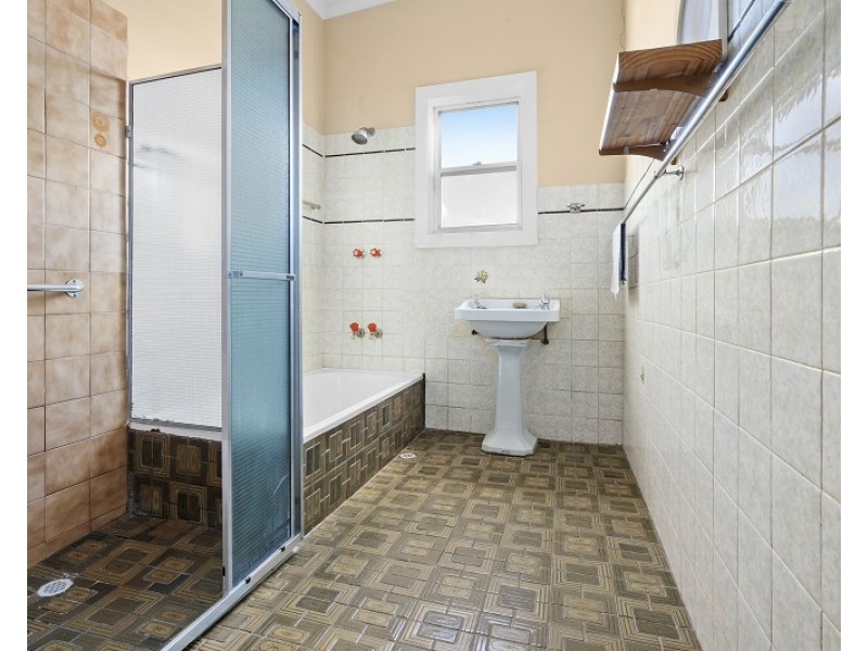 6 Third Street, Morgan SA 5320