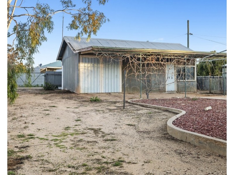 18 Nookamka Terrace, Barmera SA 5345