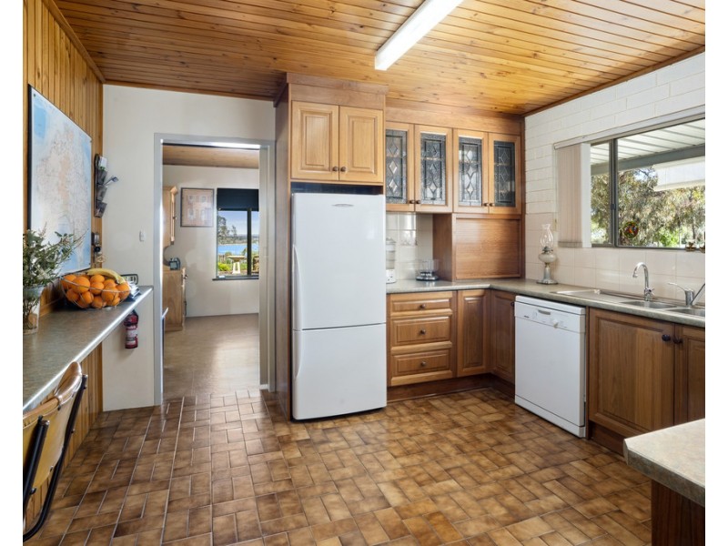 21162 Sturt Highway, Paringa SA 5340