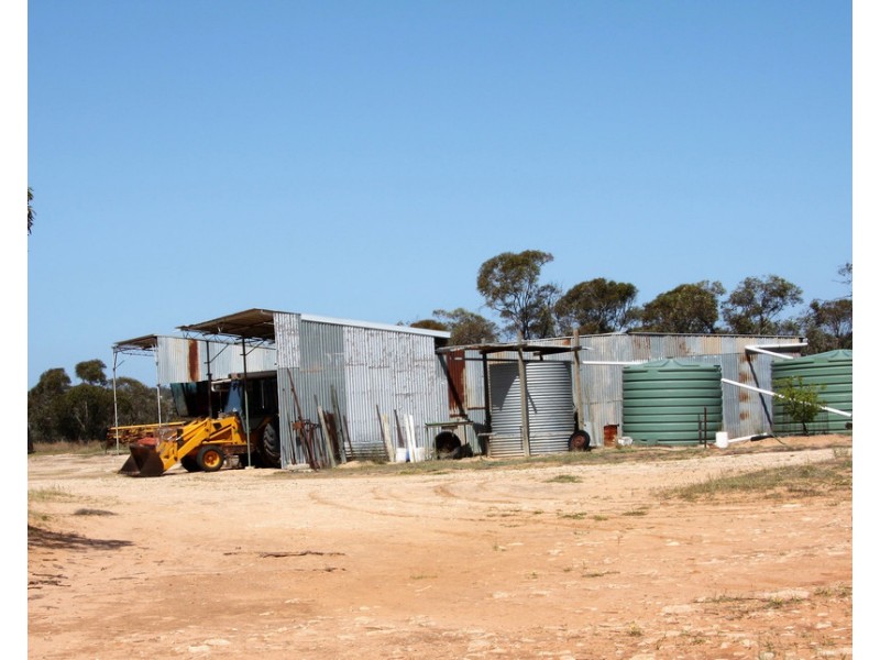 Sec 49,50 and 65 Hundred of Kekwick, Paruna SA 5311