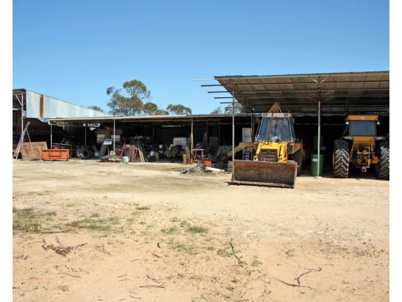 Sec 49,50 and 65 Hundred of Kekwick, Paruna SA 5311