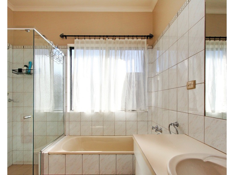 2 Klingberg Street, Loxton SA 5333