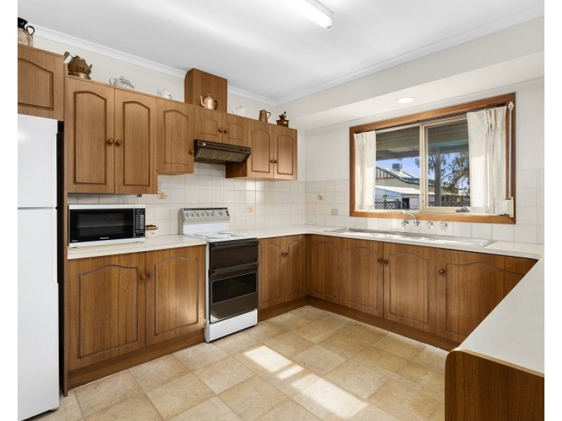 2 Eyre Street, Barmera SA 5345