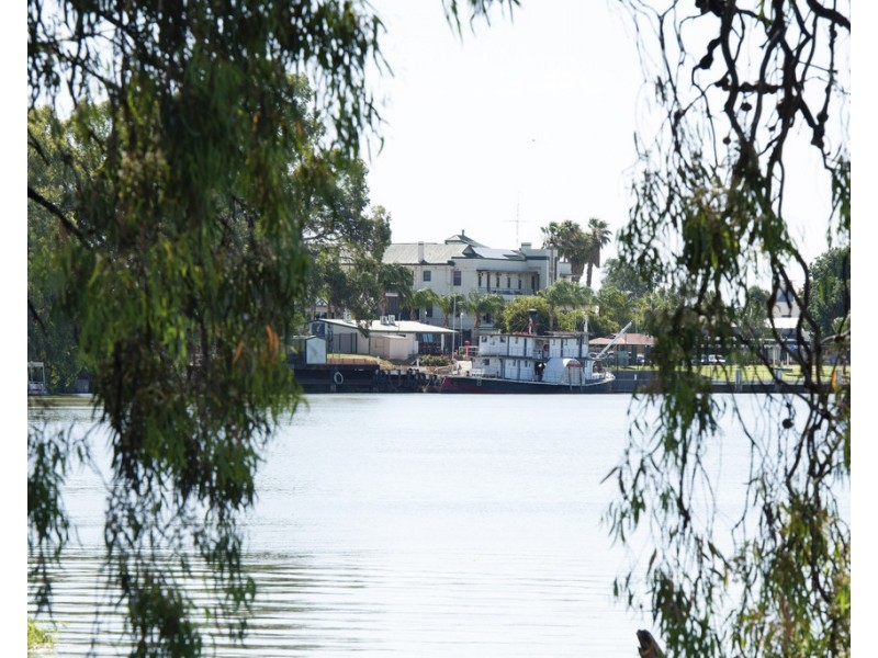 18 Evans Street, Renmark SA 5341