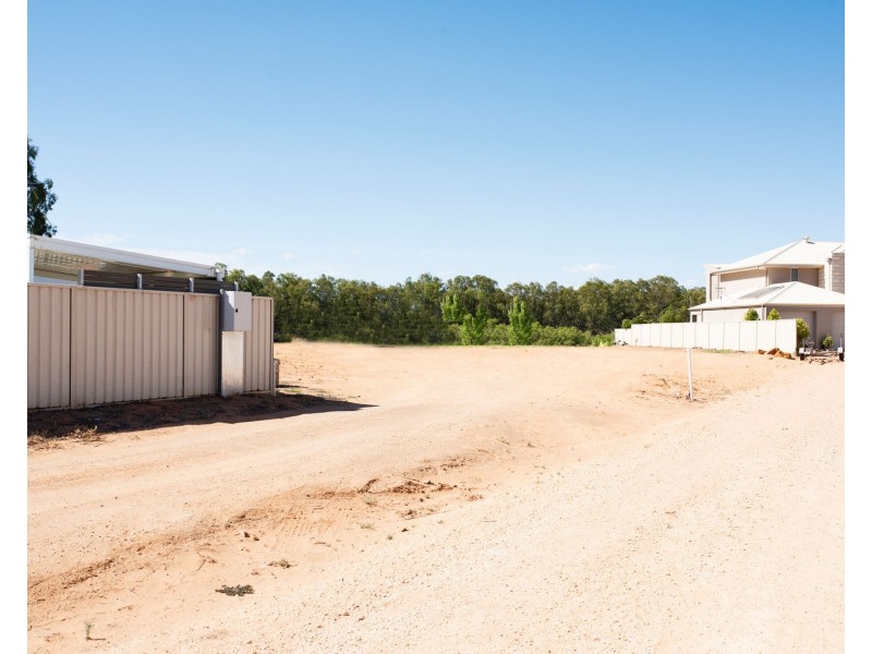 18 Evans Street, Renmark SA 5341