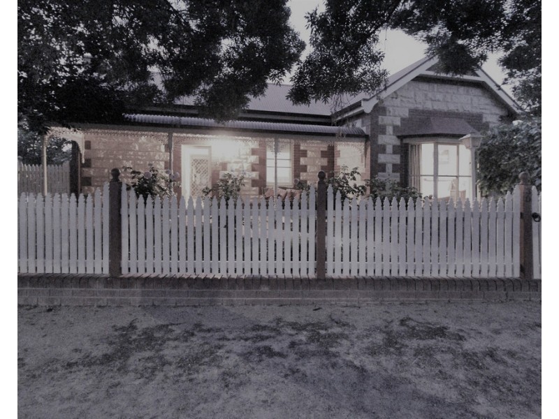 30 Third Street, Loxton SA 5333