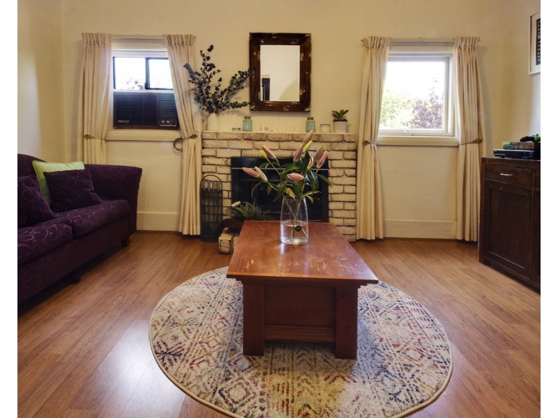 30 Third Street, Loxton SA 5333