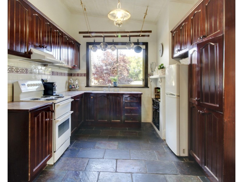 30 Third Street, Loxton SA 5333