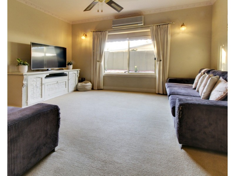 30 Third Street, Loxton SA 5333