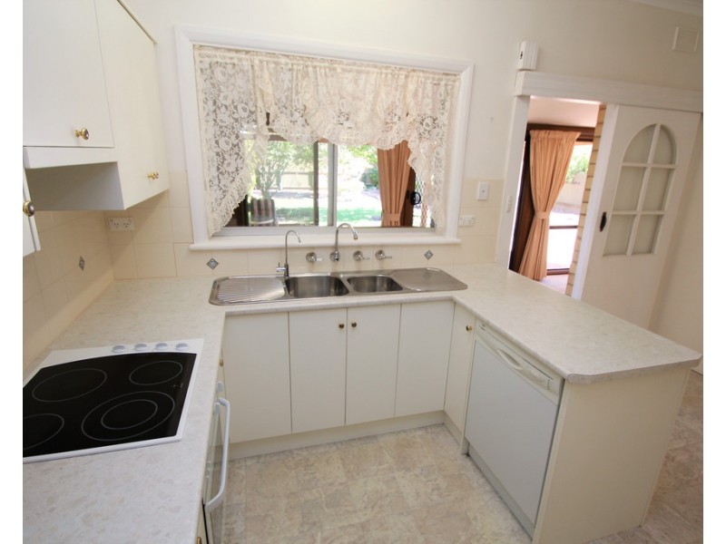 112 Pyap Street, Renmark SA 5341