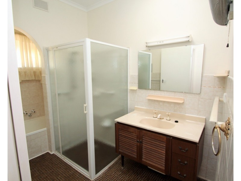 112 Pyap Street, Renmark SA 5341