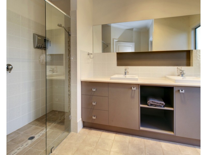 15 Keith Payne Court, Loxton SA 5333