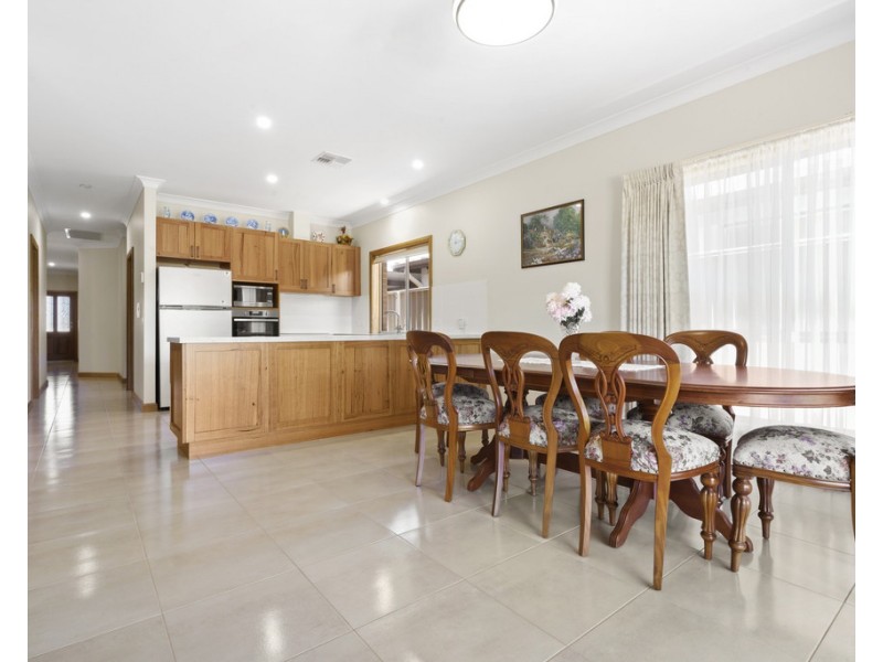 14 Thirteenth Street, Renmark SA 5341