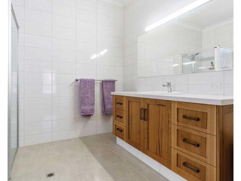 14 Thirteenth Street, Renmark SA 5341
