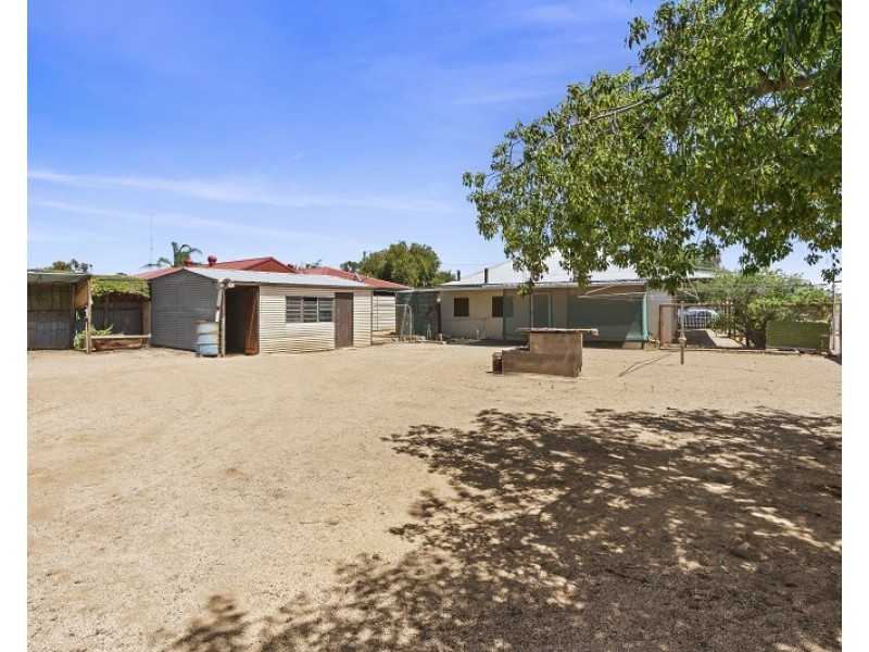 4 Woodhouse Crescent, Glossop SA 5344