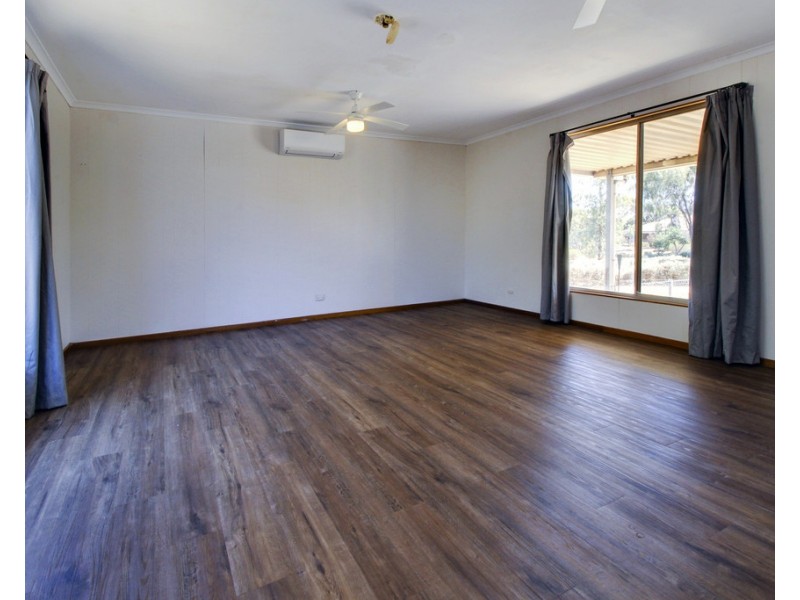 21 Proud Avenue, Loxton SA 5333