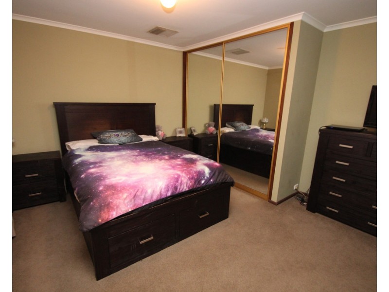 8 Dorothy Avenue, Paringa SA 5340