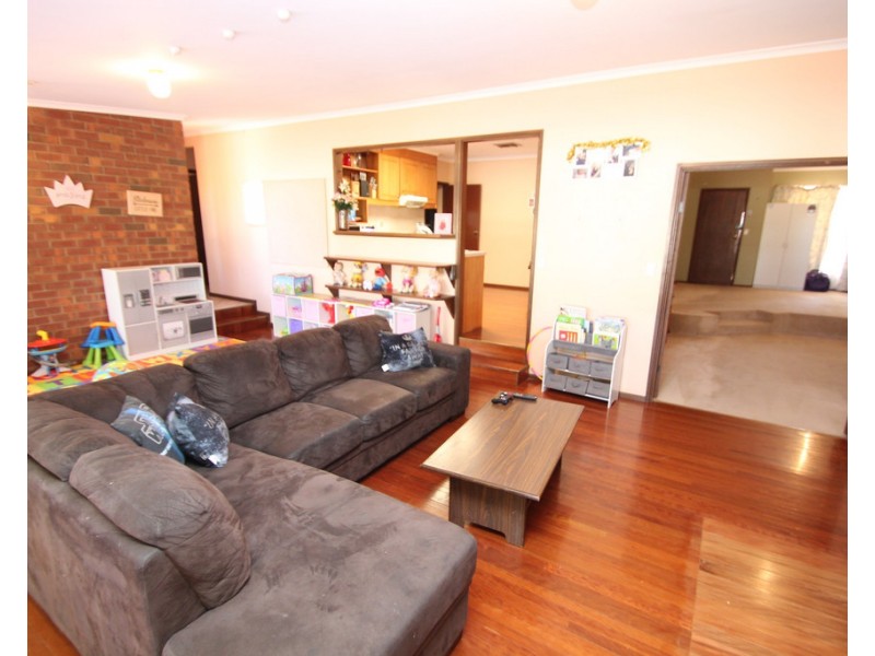 8 Dorothy Avenue, Paringa SA 5340
