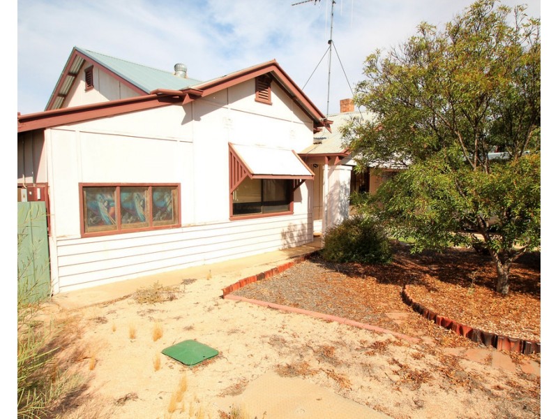41 Sixteenth Street, Renmark SA 5341