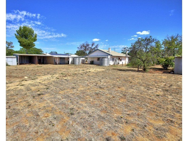 11-13 Eringa, Loxton SA 5333