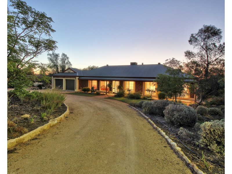 52 WHEATLEY ROAD, Loxton SA 5333