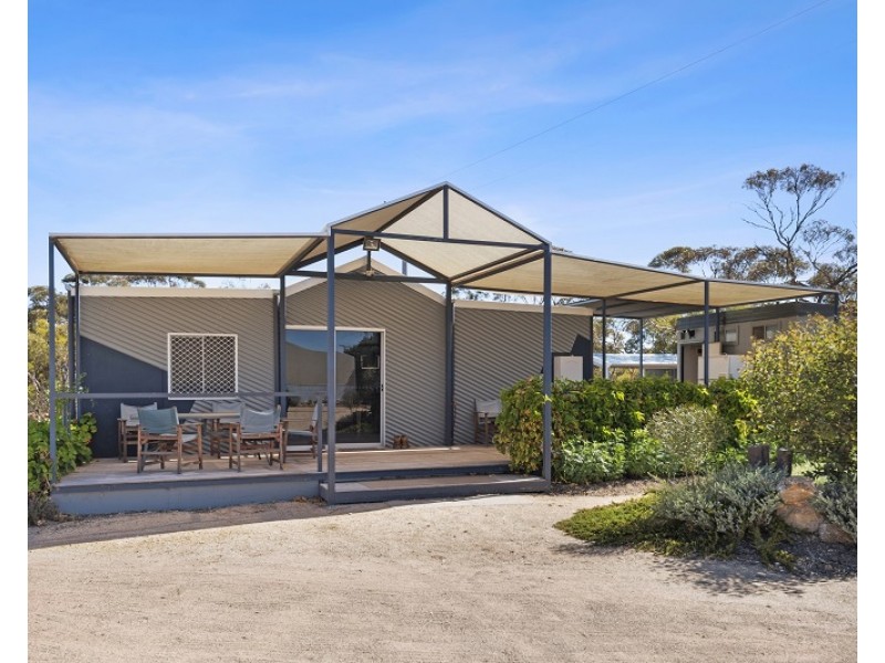 97 Holder Top Road, Waikerie SA 5330