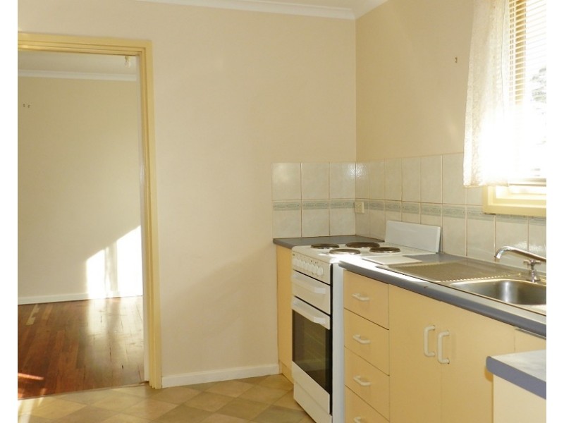 18 Bahnisch Avenue, Berri SA 5343