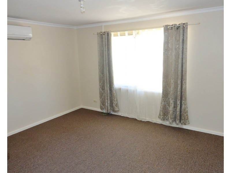 18 Bahnisch Avenue, Berri SA 5343