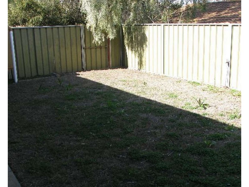 2/6 MALAGA TERRACE, Berri SA 5343