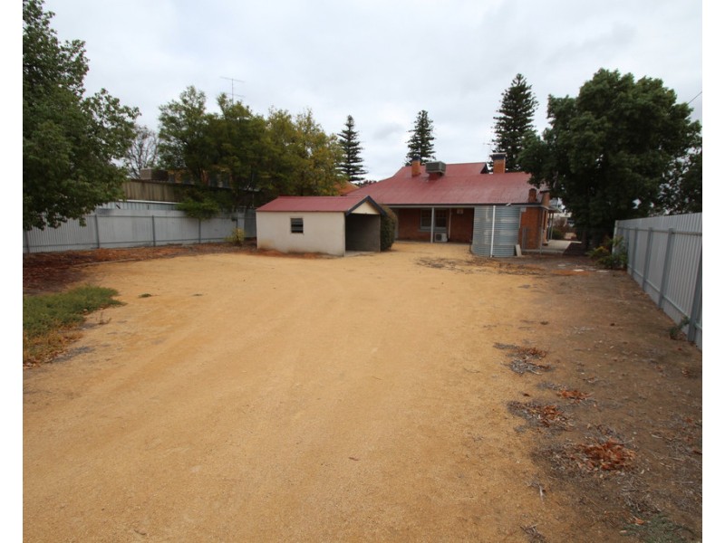 161 Renmark Avenue, Renmark SA 5341
