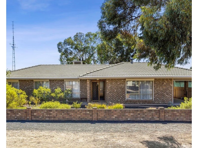 2 EYRE STREET, Barmera SA 5345