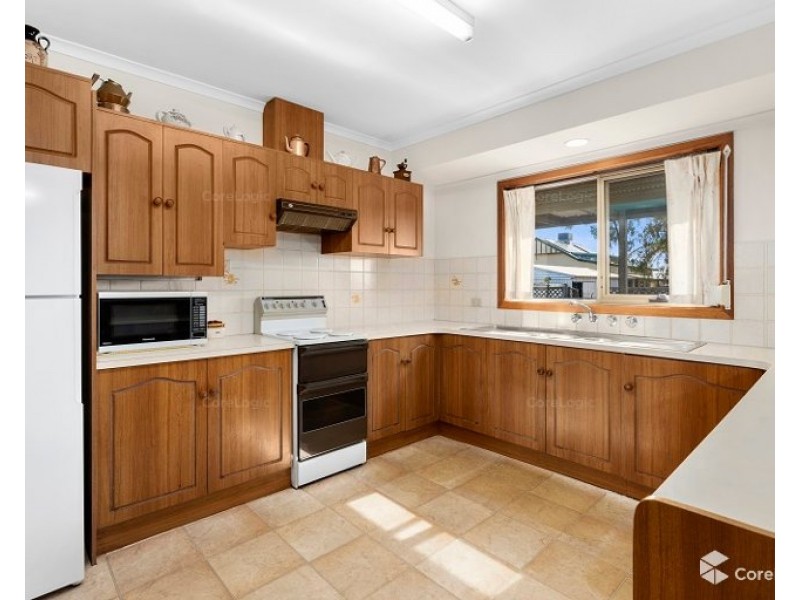 2 EYRE STREET, Barmera SA 5345