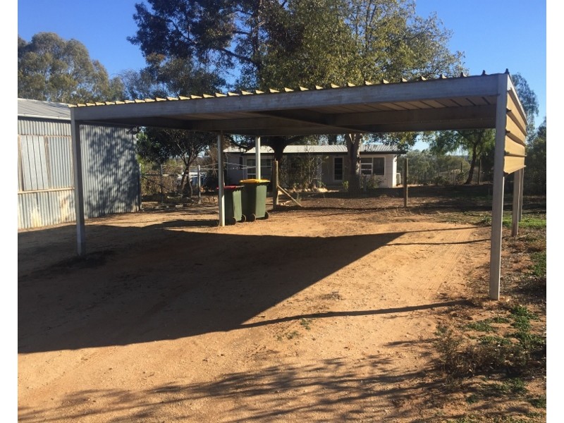 21 PROUD AVENUE, Loxton North SA 5333