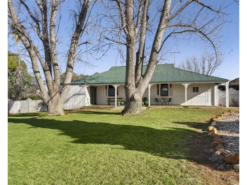 392 Kulkyne Street, Renmark SA 5341