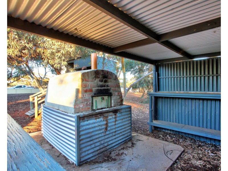 32 Railway Terrace, Wunkar SA 5311