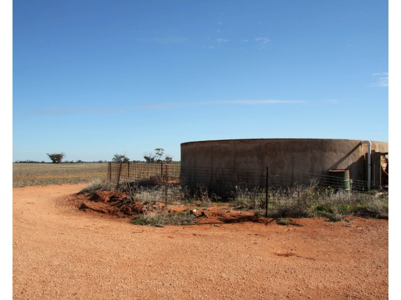 306 Beherendts Road, Paringa SA 5340